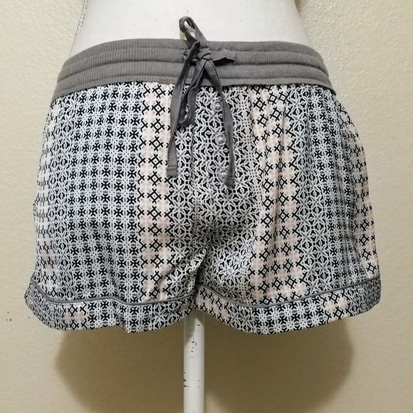 🌜😴Splendid Button Shirt & Shorts Pyjama Set NWOT - Picture 4 of 7